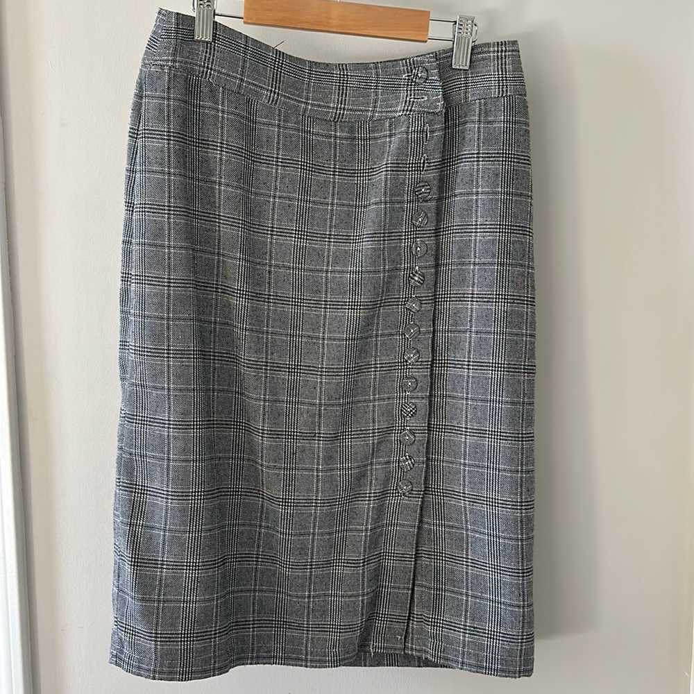 Plaid knee length skirt size 4